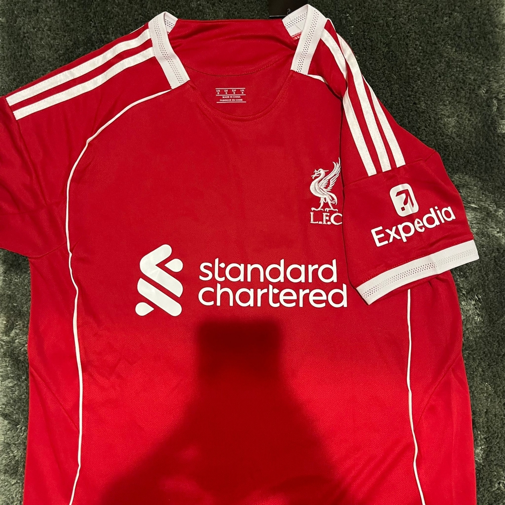Mens "M. Salah 11" Jersey Liverpool FC 25/26
